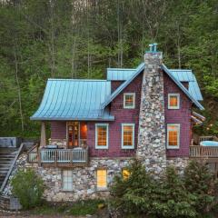 Mtn Views Hot Tub Close to Asheville