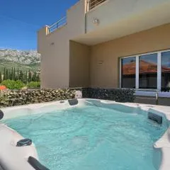 Apartment Relax with Jacuzzi Split Area