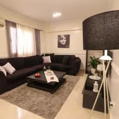 Luxurious 3 bedrooms flat in a premium location