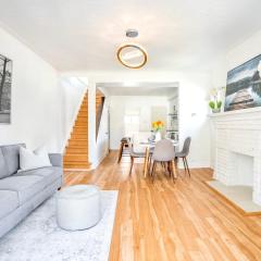 3BR Luxury Home - Heart of St Clair West