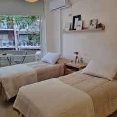 Estudio amplio y moderno en Belgrano.