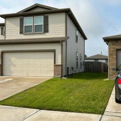 Beautiful home close to Hobby Airport with shared living space