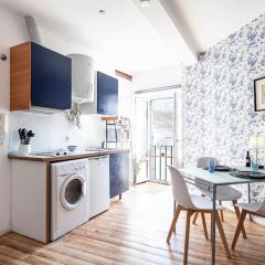 Alfama III - French balcony and smart check-in