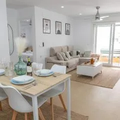 Casa Melva - Primera línea con terraza, moderno