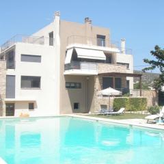 Porto - luxury penthouse, pool, walk to the beach