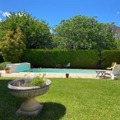 Appartement en Provence-Lubéron - piscine et calme