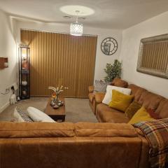 A stunning room in a 2 bed apartments in the heart of Medway