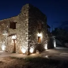 Xemoni House