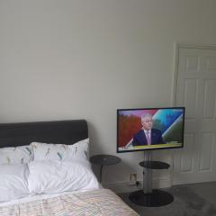 A Quiet & Comfortable 4 Bedroom house