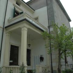 Le Maddalene