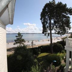 On the spa promenade