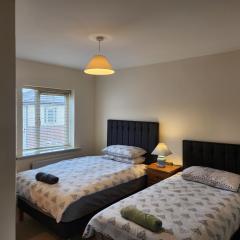Dublin 3 bedrooms near Airport & Dublin City 7people