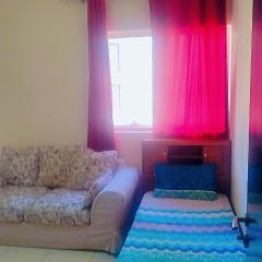 Affordable Comfort: Cozy Room with Dedicated Bath & Twin Beds