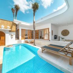 Villa TOLOSA - Modern & Luxury 3BR - Canggu Beach