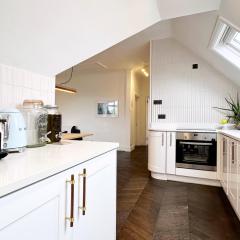 Ana's Place near West Hampstead- 2 Double Beds, Max 4 People