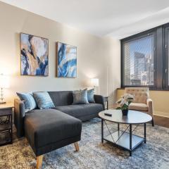 Elegant 1BD High Rise with City Views in DT Pitts