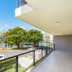 Premium 3 bedroom River Front Location