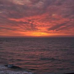 Embrace Oceanfront Elegance: Book Your Stay at Sunrise Oasis