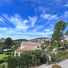 Studio Le Belvédère - R8 240 by Interhome