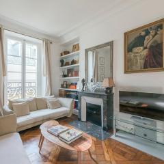 Beautiful Apartment For 2 Near The Louvre