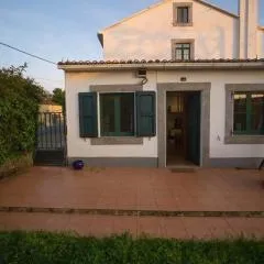 Casa con finca cerca de playas