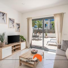 #194 Dream flat with pool by Home Holidays