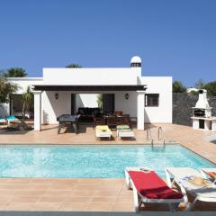 Villa Papagayo by Villa Plus