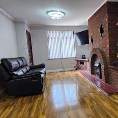Stylish 2 Bed Room Terrace House