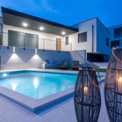 Luxury Apartment Albachiara with Private Pool