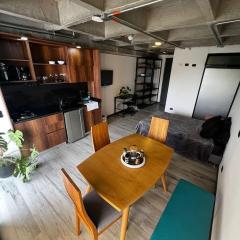 Cercano al Aeropuerto y nuevo