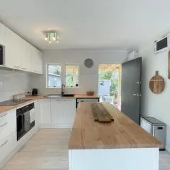 Midpoint - Waiheke Escapes