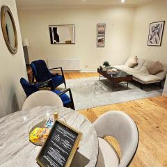 Luxury Suite in Central London Near Buckingham Palace, Big Ben and London Eye