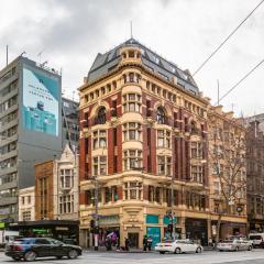 Fabulous Collins Street Luxury 2 BR Apartment