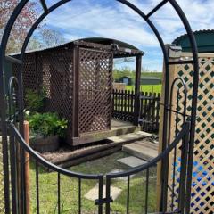 Puck's Shepherd Hut, rustic, romantic, field views