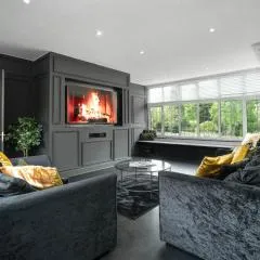 Luxury 6 Bedroom Mansion - Large Garden - Shenstone - Star-link Internet - 40ST