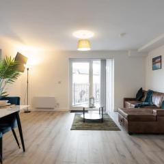 East Village 1 Bed Apartment in Belfast w Balcony