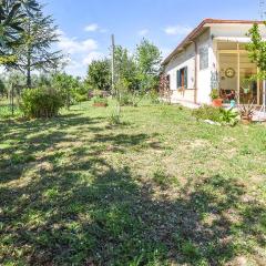 Amazing Home In Notaresco With Kitchen