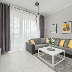 Wrocław Center Apartment Close to the Market and Park with Parking & Air Conditioning by Renters Prestige