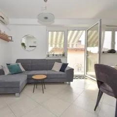 Apartman Lora