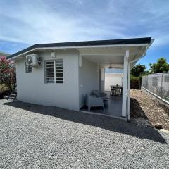 Bungalow proche de la plage de l'anse à l'eau