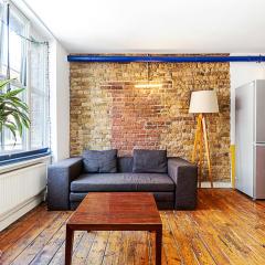 Quirky and Colourful Flat in Shoreditch