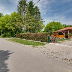 Beautiful Home In Stari Brod With Kitchen