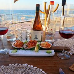 2BR condo in excellent location next to the beach