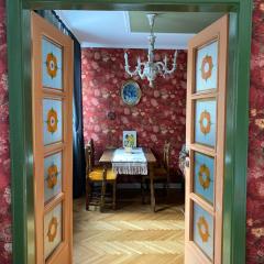 Vintage Apartment