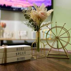 Aurora Oasis Suite by Sweet Serenity Lodging