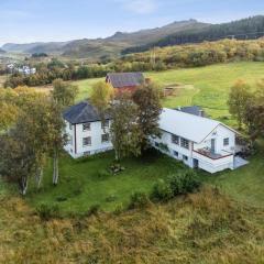 2 Houses And a Barn