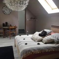 Agréable chambre privée avec entrée indépendante