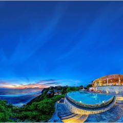Escape to Paradise, Deluxe Fractional 2BR Garden Pool Villa Private Beach Near Uluwatu