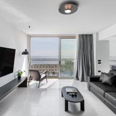 Nero by halu!: Lux seafront apartments