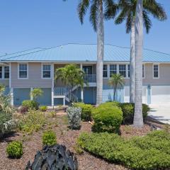 Gorgeous 5 Bedroom Home with Heated Pool and Spa